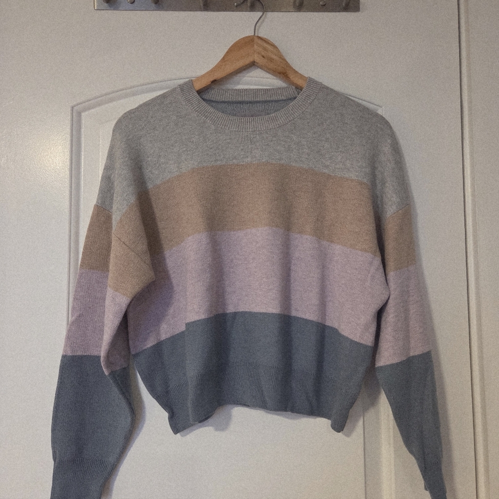 Stellae Dux Colorblock Women's Sweater Size Medium